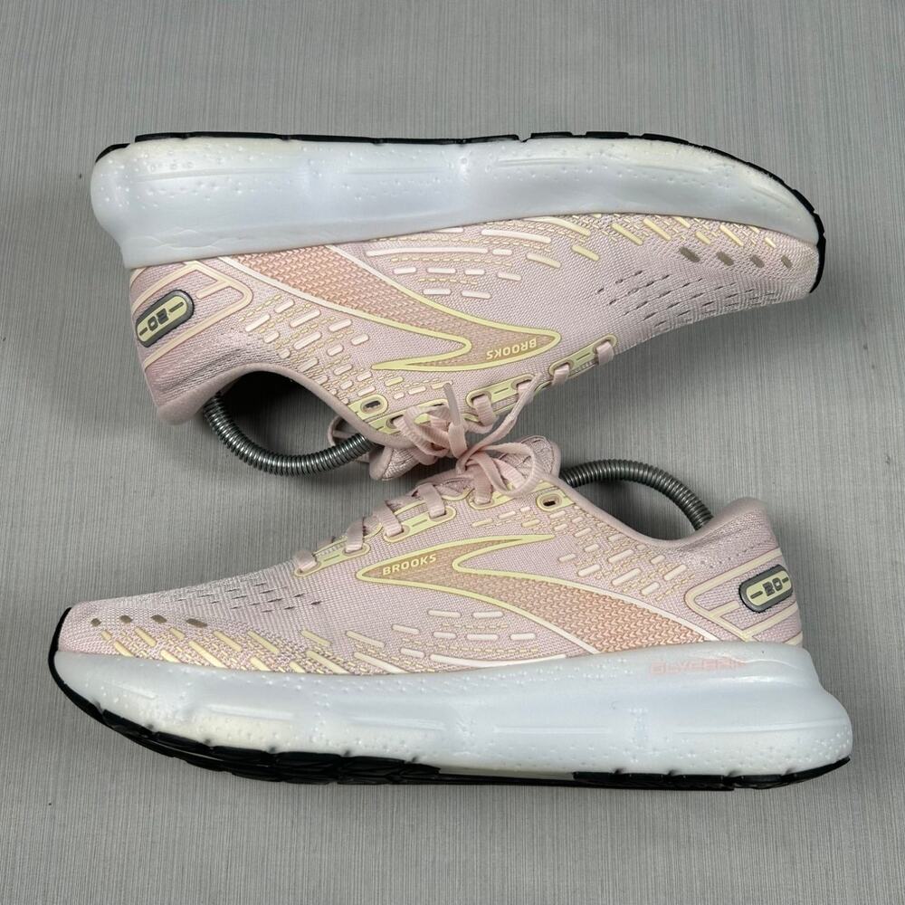 Brooks Glycerin 20 Womens running shoes US 9.5 Pink engineered mesh upper